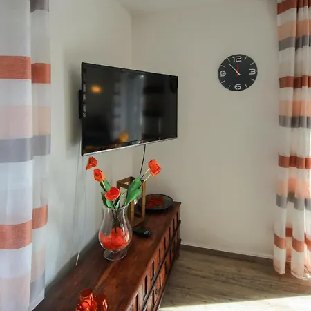 3 Bedroom Beautiful In Roebel *