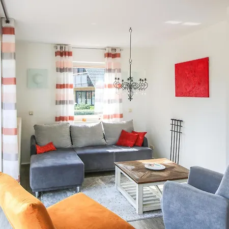3 Bedroom Beautiful In Röbel