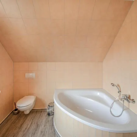 Hébergement de vacances 3 Bedroom Beautiful In